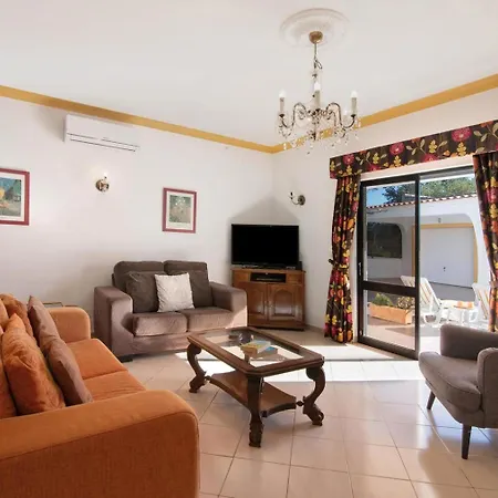 Casa Figueiras By Gabi Miguel Guia (Faro)