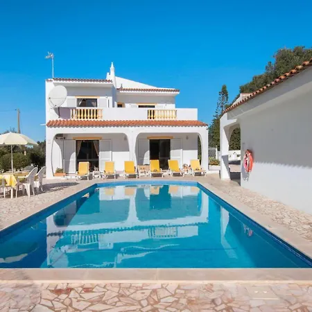 Casa Figueiras By Gabi Miguel Guia (Faro)