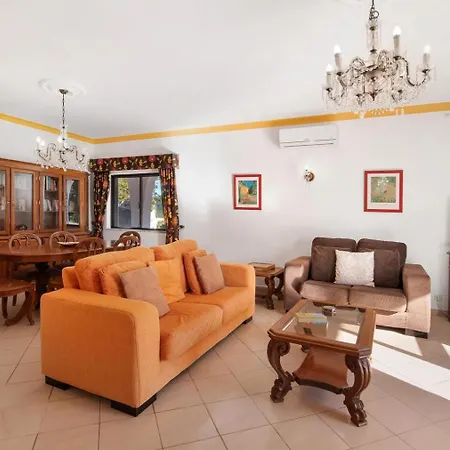 Casa Figueiras By Gabi Miguel Willa *